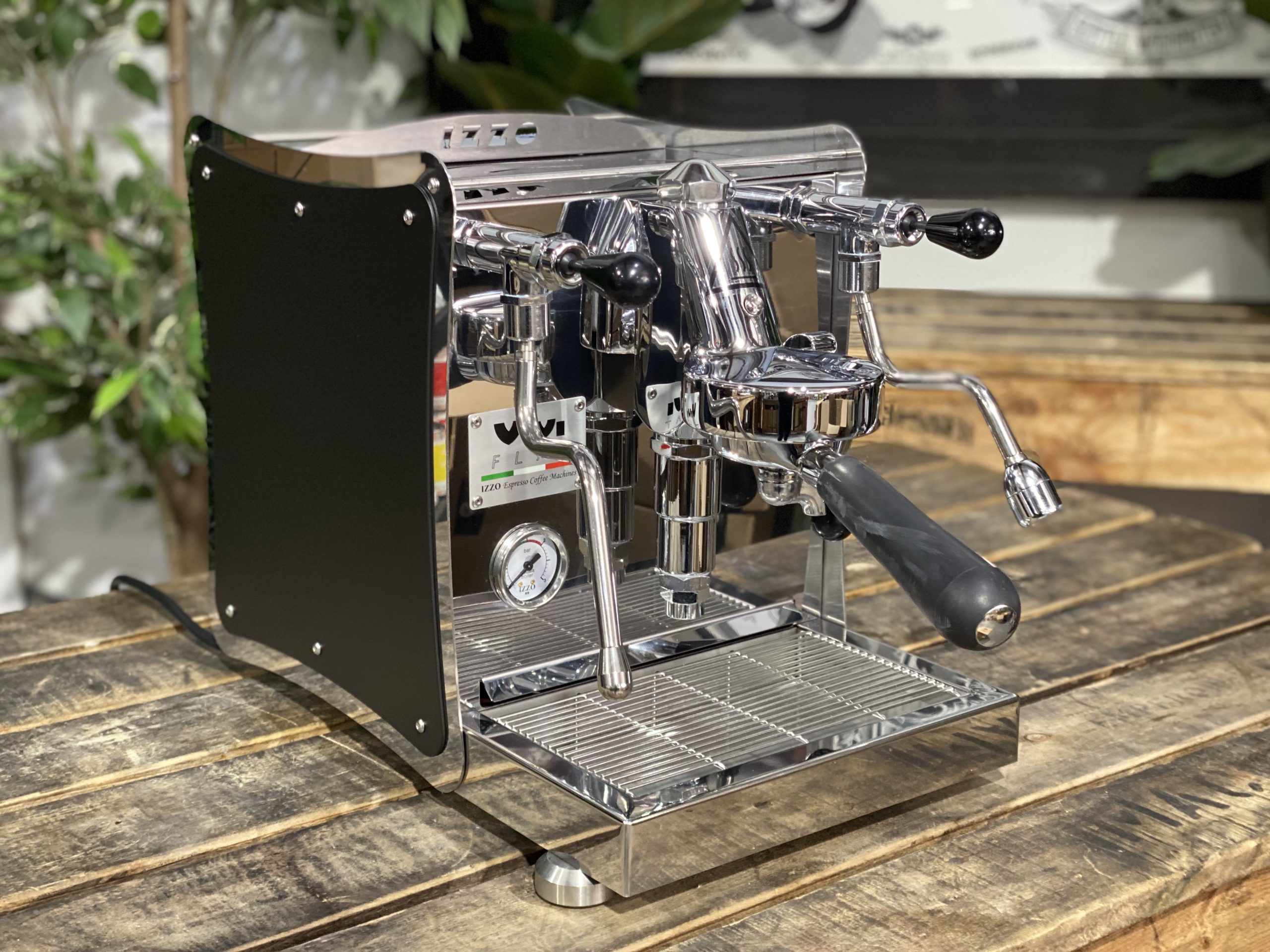 Izzo-Vivi-Flat-1-Group-Black-New-Espresso-Coffee-Machine-1858-Princes-Highway-Clayton-VIC-3168-Coffee-Machine-WarehouseIMG_4244-scaled