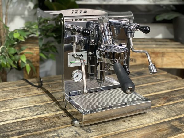 Izzo-Vivi-Flat-1-Group-Stainless-New-Espresso-Coffee-Machine-1858-Princes-Highway-Clayton-VIC-3168-Coffee-Machine-WarehouseIMG_4216-scaled-600×450