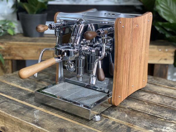 Izzo-Vivi-Flat-1-Group-Timber-New-Espresso-Coffee-Machine-1858-Princes-Highway-Clayton-VIC-3168-Coffee-Machine-WarehouseIMG_4301-scaled-600×450